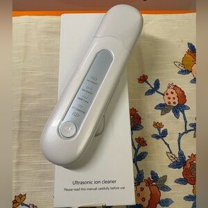 Ultrasonic Ion Skincare Cleaner Rechargeable NEW
